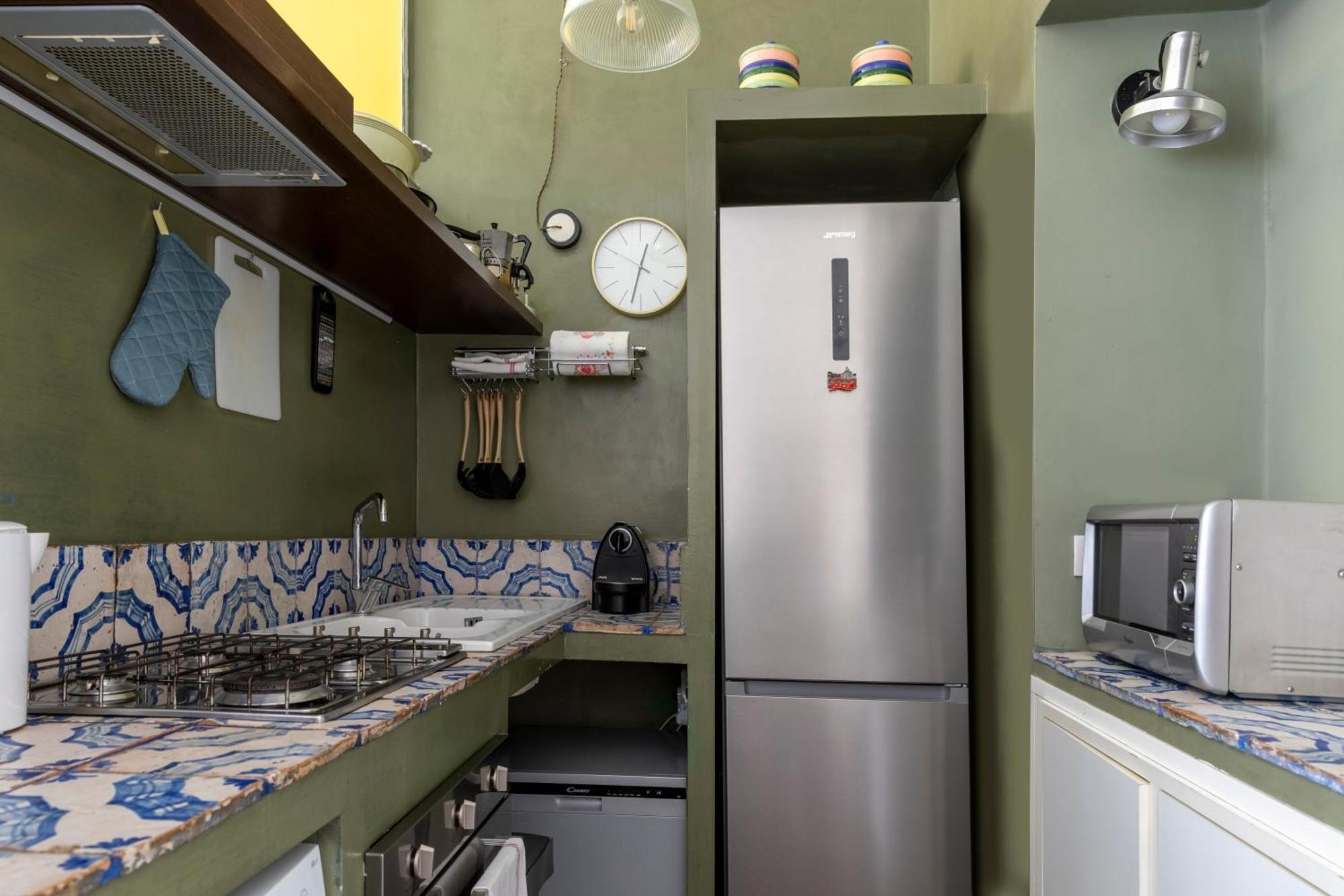 Colosseo Apartment- Heart Of Rione Monti Rome Bagian luar foto